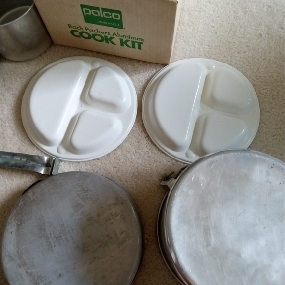 Vintage Palco made in USA backpacker aluminum cook kit missing one original cup - Picture 4 of 8